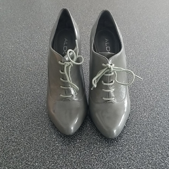 Aldo Women's Booties Size 7.5 Grey Lace Up Leather - Picture 2 of 7